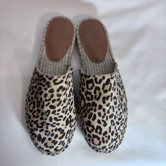 GAP Sz 9 Slides Leopard Print Espadrilles Slip On Slides Pony Hair Flats - Picture 3 of 9
